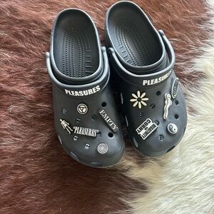 Men Black “Pleasures” Crocs